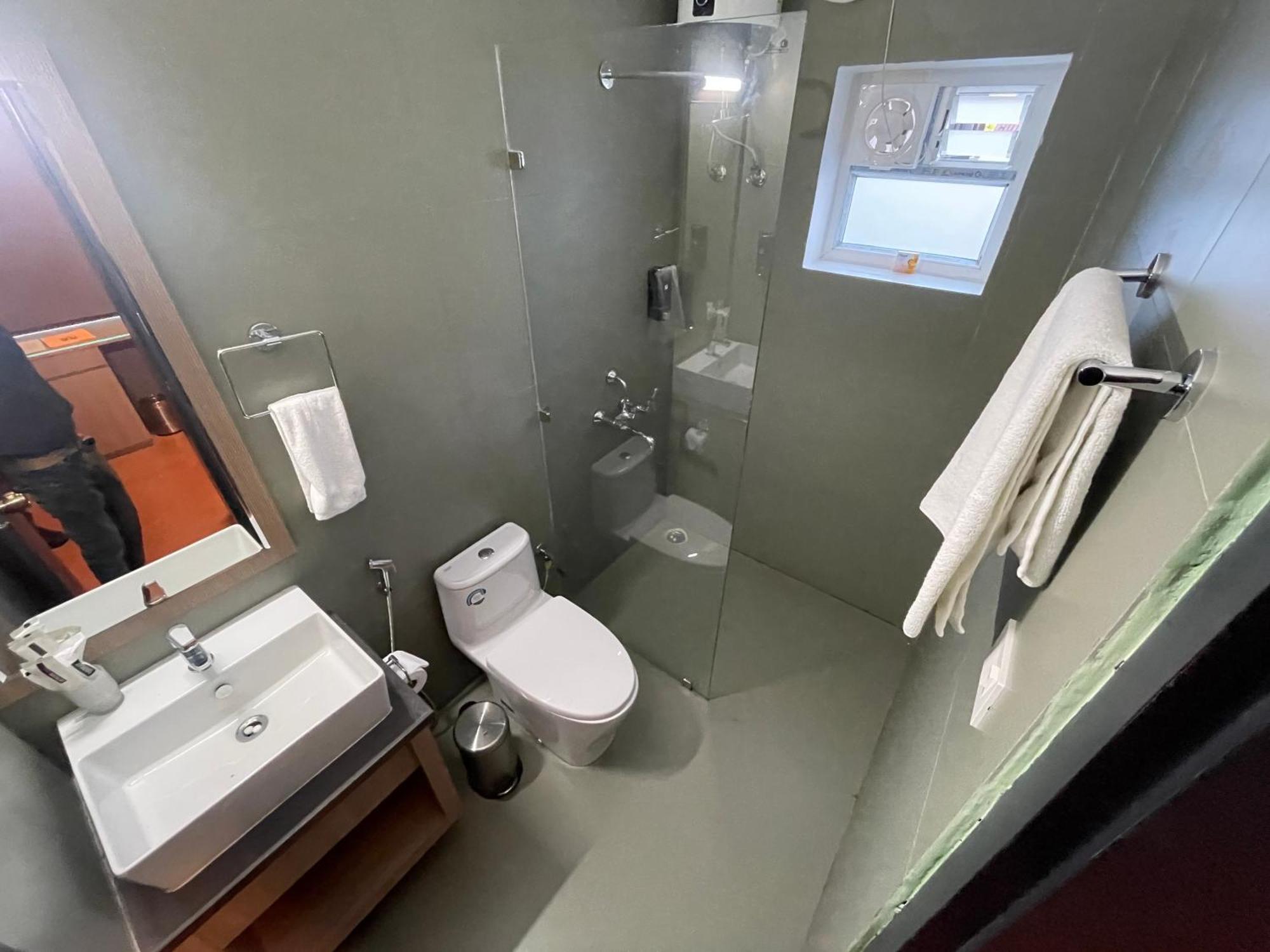 The Dibrugarh Address Hotel Ngoại thất bức ảnh