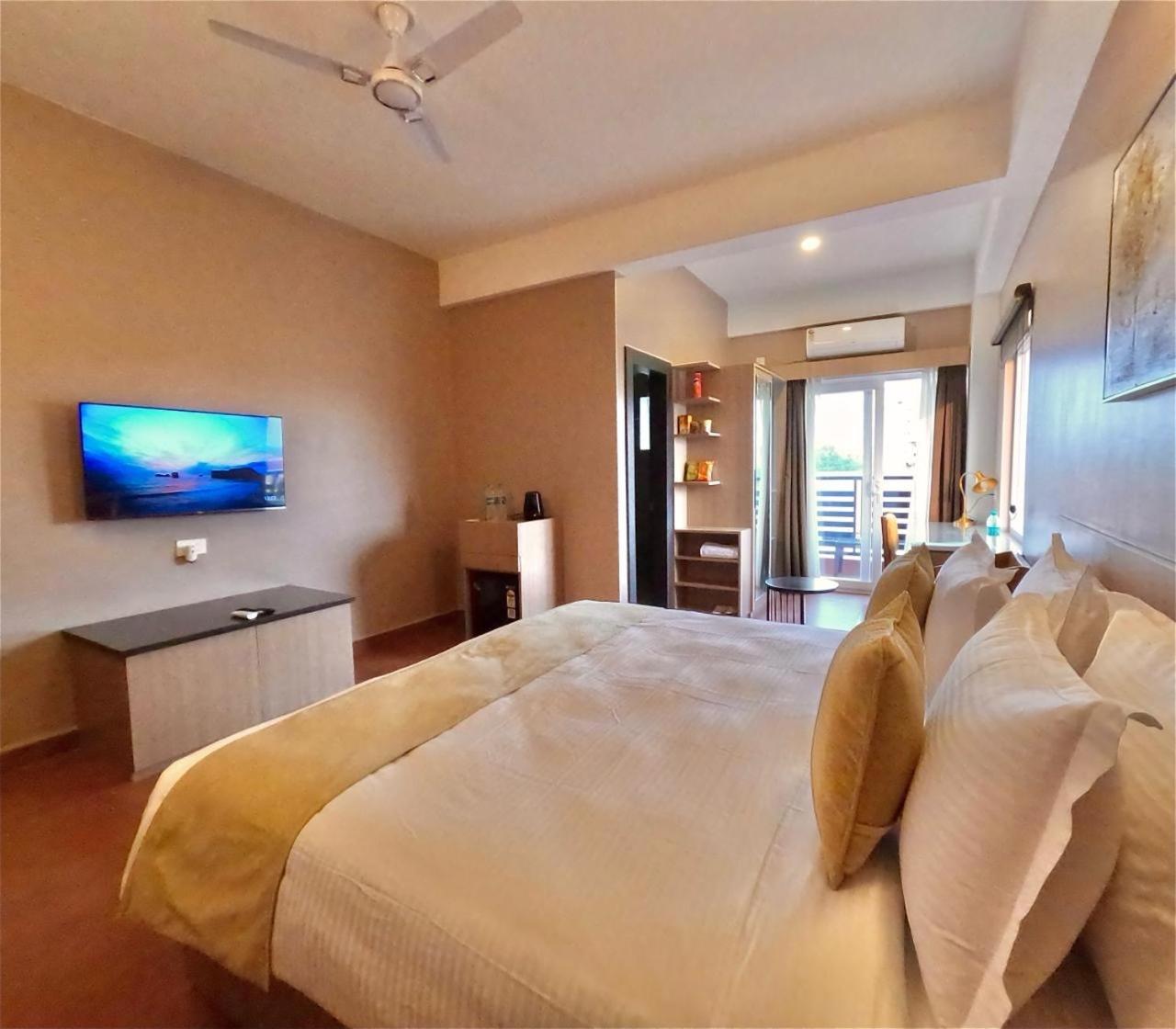 The Dibrugarh Address Hotel Ngoại thất bức ảnh